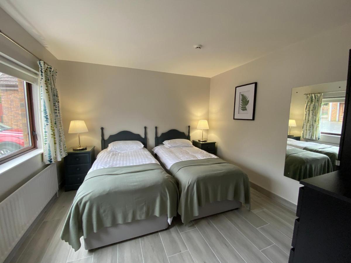 Tullybay Holiday Homes Экстерьер фото